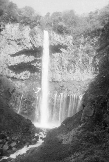 日光　華厳の滝02