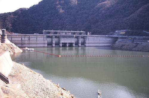 津久井湖〈渇水〉03