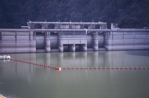 津久井湖〈渇水〉04