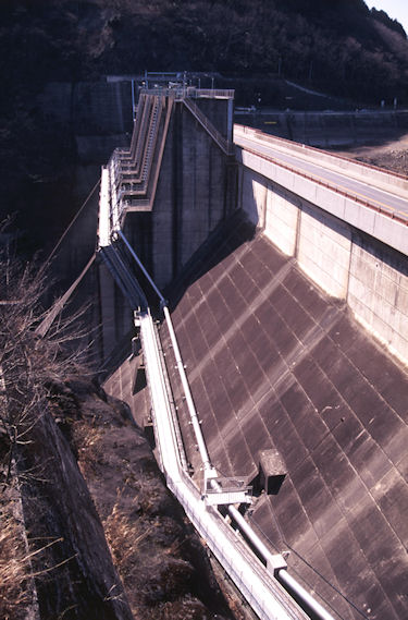 津久井湖〈渇水〉06