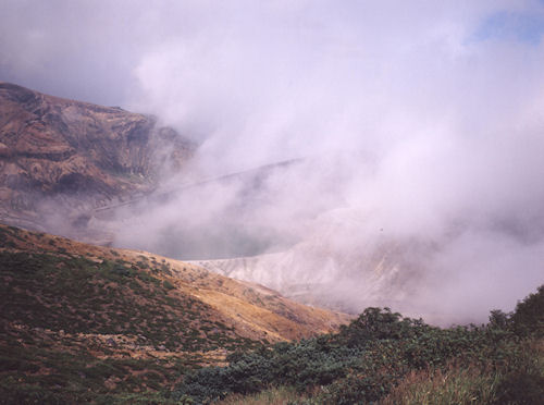 宮城蔵王01御釜